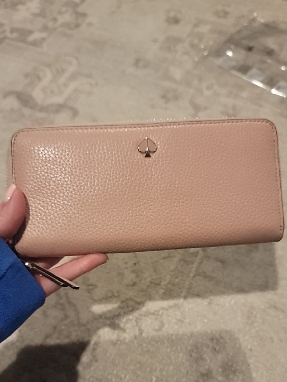 kate spade Pebbled Leather Zip Wallet in Blush Pink with Pink And Gold Spade - Picture 4 of 17